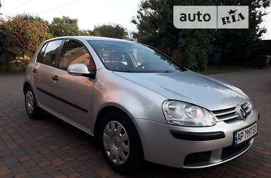 Хетчбек Volkswagen Golf 2005 в Черкасах