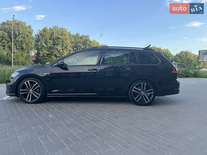 Универсал Volkswagen Golf 2018 в Виннице