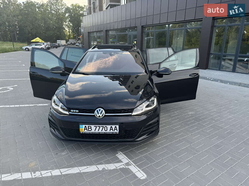 Универсал Volkswagen Golf 2018 в Виннице