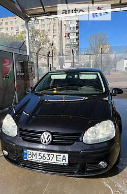 Хетчбек Volkswagen Golf 2005 в Кролевці