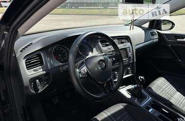 Хетчбек Volkswagen Golf 2015 в Ковелі