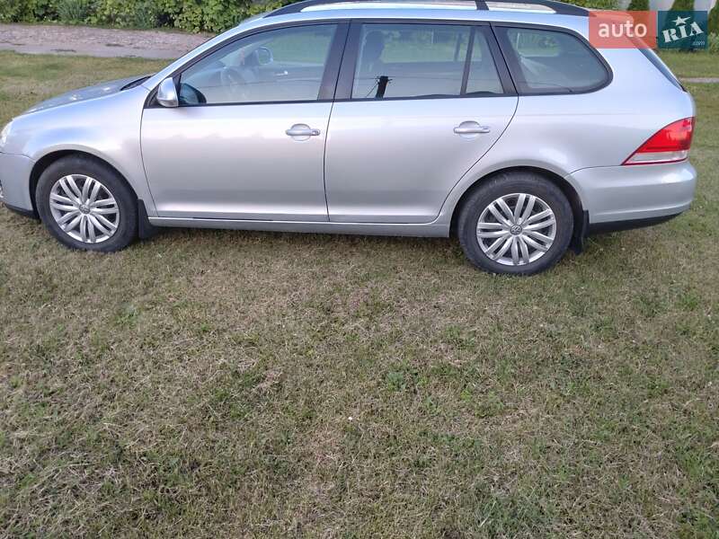 Универсал Volkswagen Golf 2008 в Ивано-Франковске