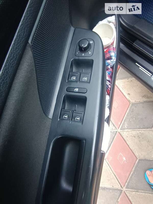 Універсал Volkswagen Golf 2009 в Києві