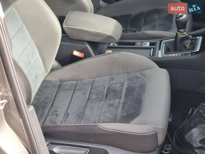 Универсал Volkswagen Golf 2015 в Виннице фото 23 Универсал Volkswagen Golf 2015 в Виннице