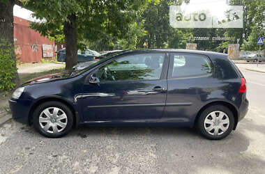 Хетчбек Volkswagen Golf 2005 в Львові