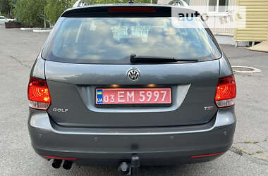 Универсал Volkswagen Golf 2011 в Полтаве