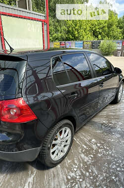 Хэтчбек Volkswagen Golf 2007 в Конотопе