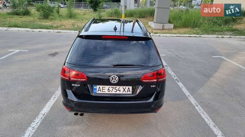 Универсал Volkswagen Golf 2016 в Днепре