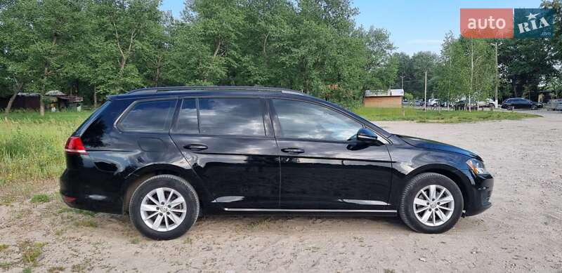 Универсал Volkswagen Golf 2016 в Днепре