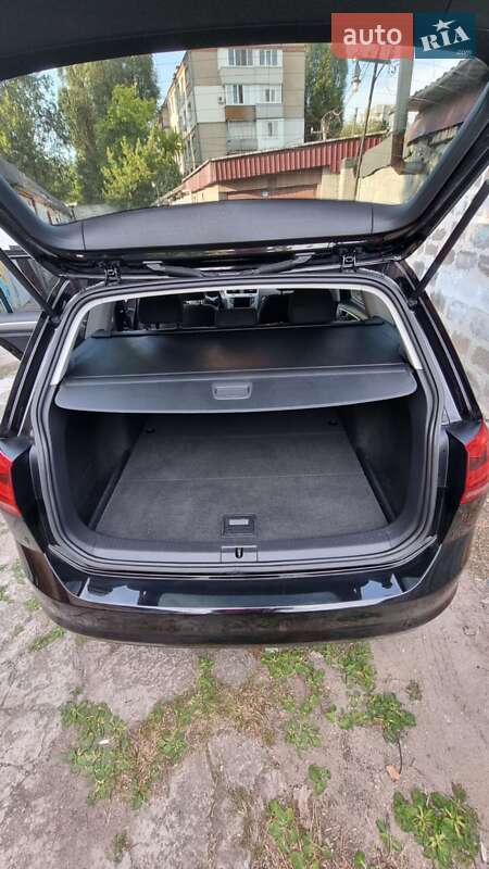 Универсал Volkswagen Golf 2016 в Днепре