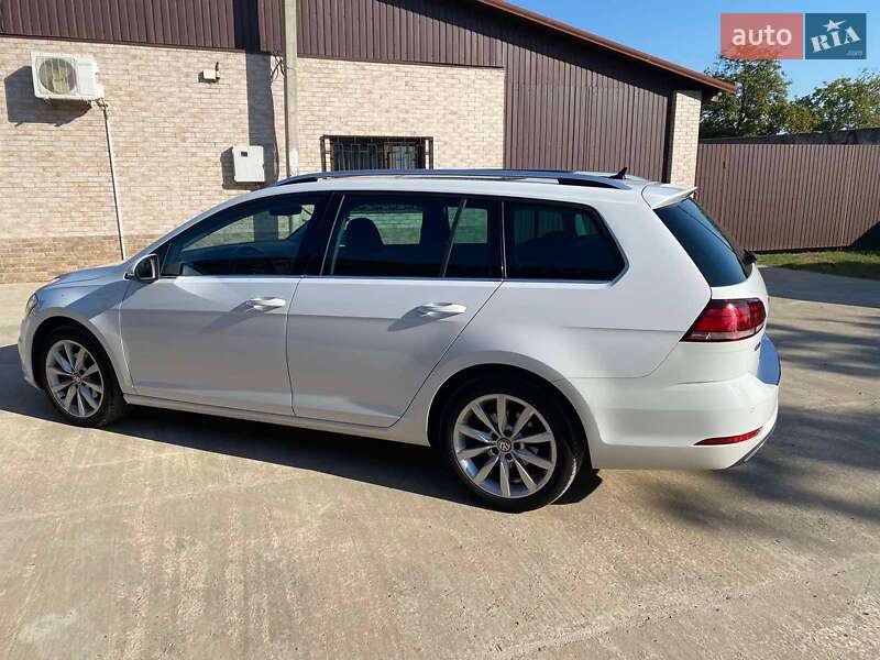 Універсал Volkswagen Golf 2019 в Подільську