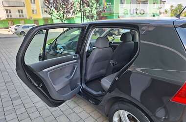 Хэтчбек Volkswagen Golf 2007 в Ивано-Франковске