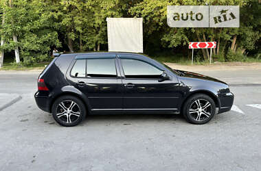 Хэтчбек Volkswagen Golf 2000 в Глевахе