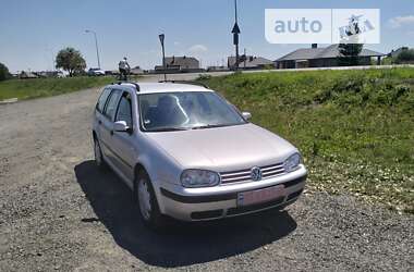 Хэтчбек Volkswagen Golf 2001 в Луцке