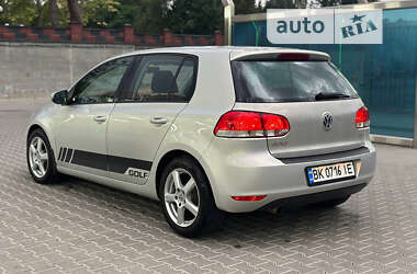 Хетчбек Volkswagen Golf 2009 в Рівному