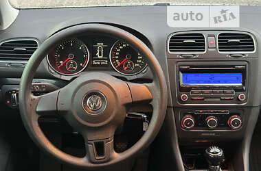 Хетчбек Volkswagen Golf 2009 в Рівному