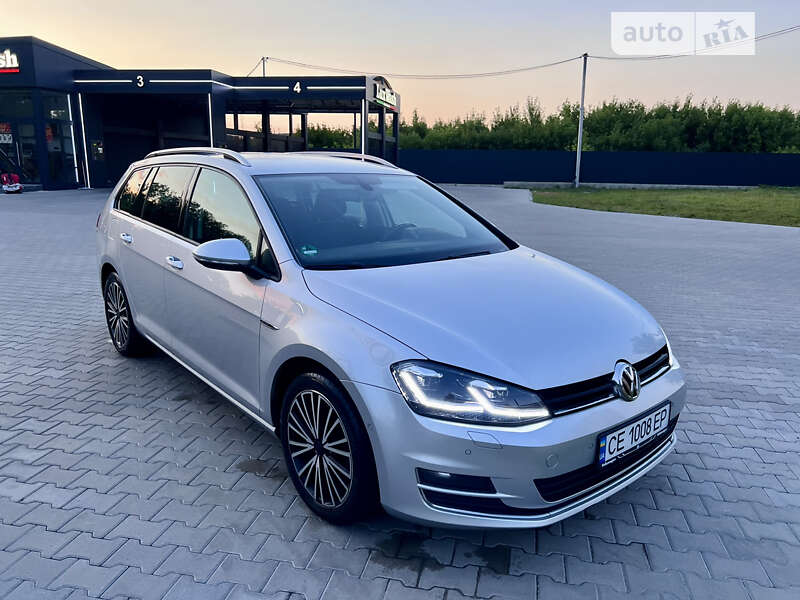 Універсал Volkswagen Golf 2015 в Чернівцях