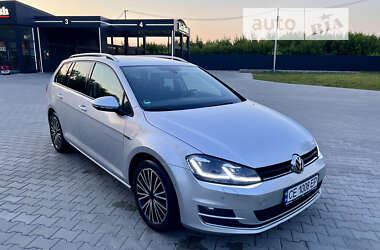 Універсал Volkswagen Golf 2015 в Чернівцях