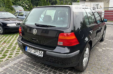 Хетчбек Volkswagen Golf 2001 в Звягелі