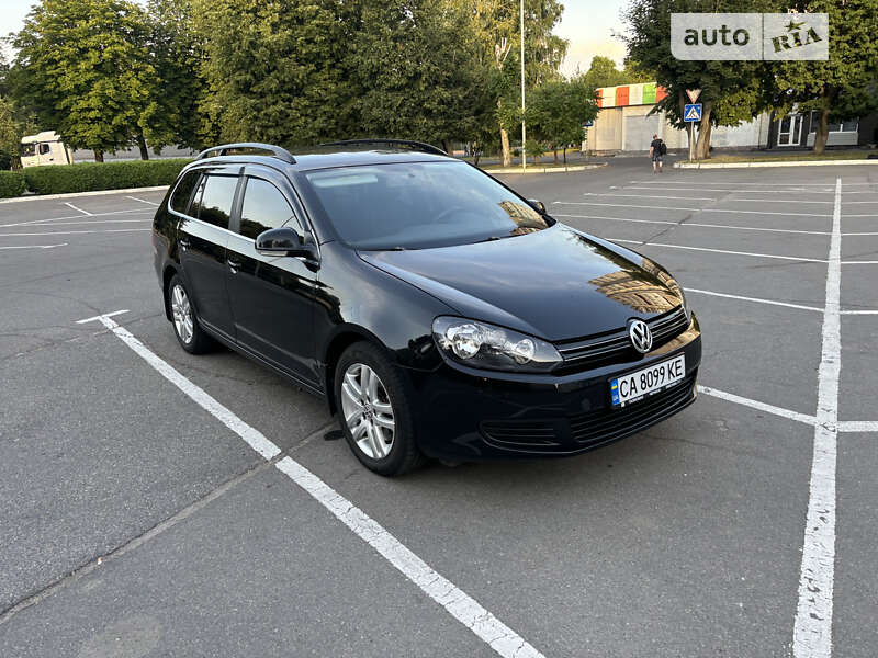 Універсал Volkswagen Golf 2014 в Черкасах