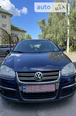 Універсал Volkswagen Golf 2009 в Києві