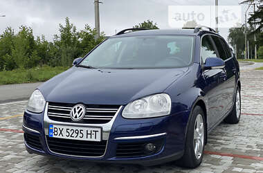 Универсал Volkswagen Golf 2007 в Староконстантинове