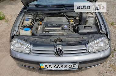 Хетчбек Volkswagen Golf 2004 в Києві