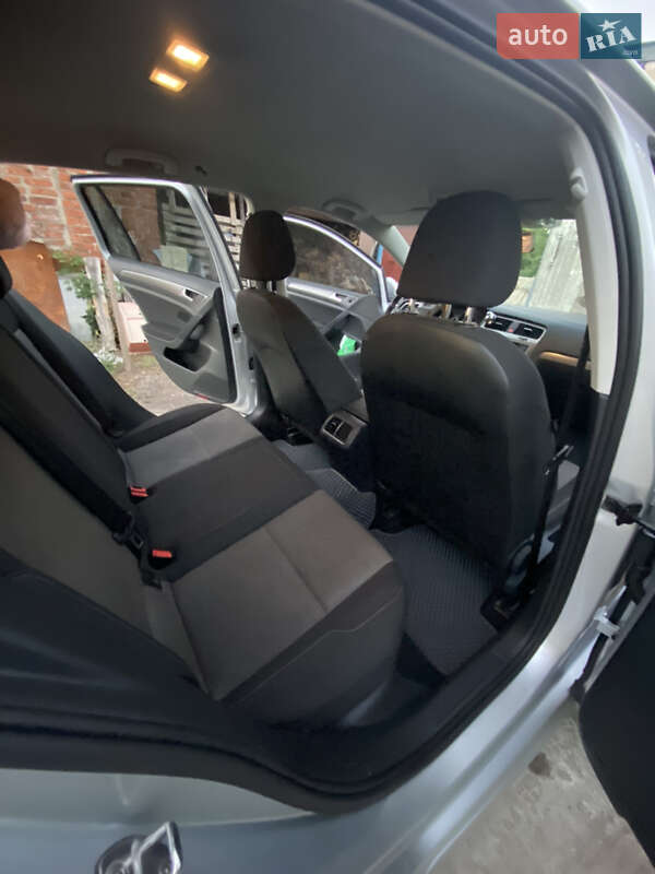 Універсал Volkswagen Golf 2013 в Олександрівці