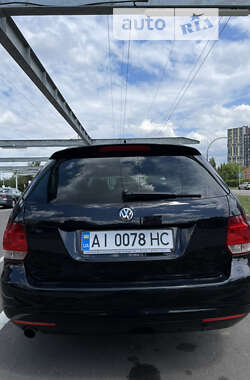 Универсал Volkswagen Golf 2012 в Киеве