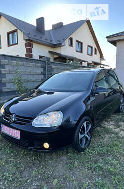 Хетчбек Volkswagen Golf 2008 в Луцьку