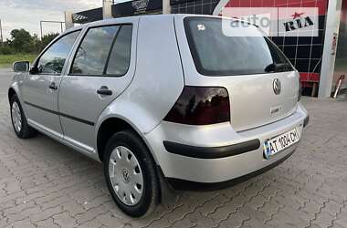 Хэтчбек Volkswagen Golf 2003 в Стрые