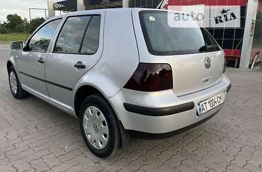 Хэтчбек Volkswagen Golf 2003 в Стрые