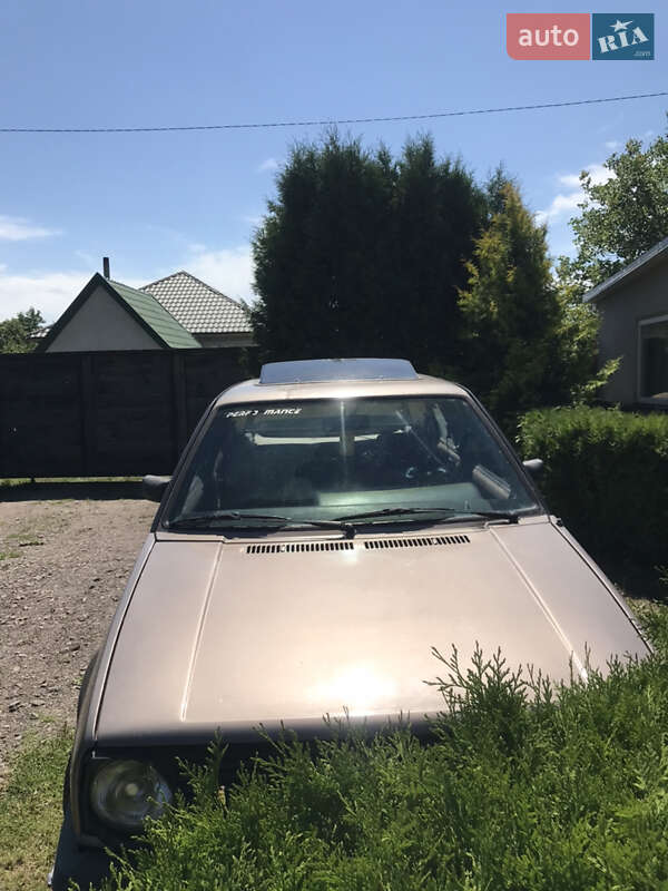 Хэтчбек Volkswagen Golf 1985 в Любомле
