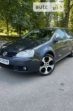 Хэтчбек Volkswagen Golf 2008 в Киеве