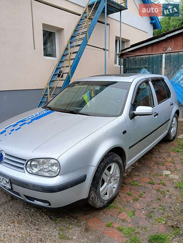 Хэтчбек Volkswagen Golf 2001 в Монастыриске