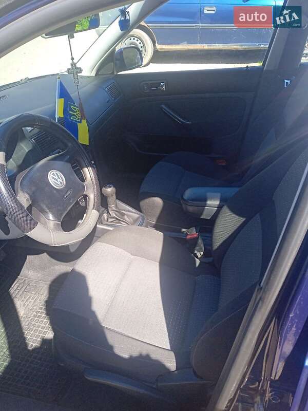 Универсал Volkswagen Golf 2003 в Львове