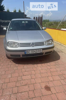 Хетчбек Volkswagen Golf 2001 в Дрогобичі