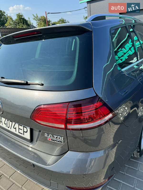 Універсал Volkswagen Golf 2017 в Новомиргороді