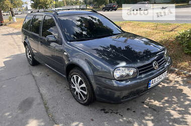 Универсал Volkswagen Golf 2003 в Харькове