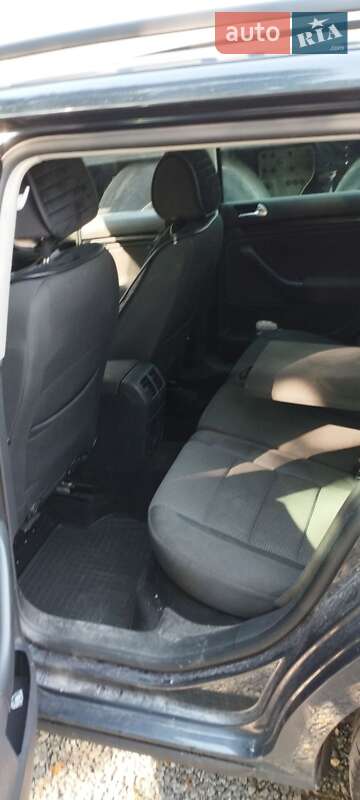 Универсал Volkswagen Golf 2010 в Полонном