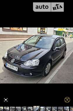 Хэтчбек Volkswagen Golf 2007 в Киеве