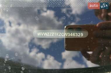 Хэтчбек Volkswagen Golf 2012 в 