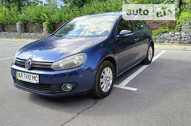 Хетчбек Volkswagen Golf 2012 в Києві