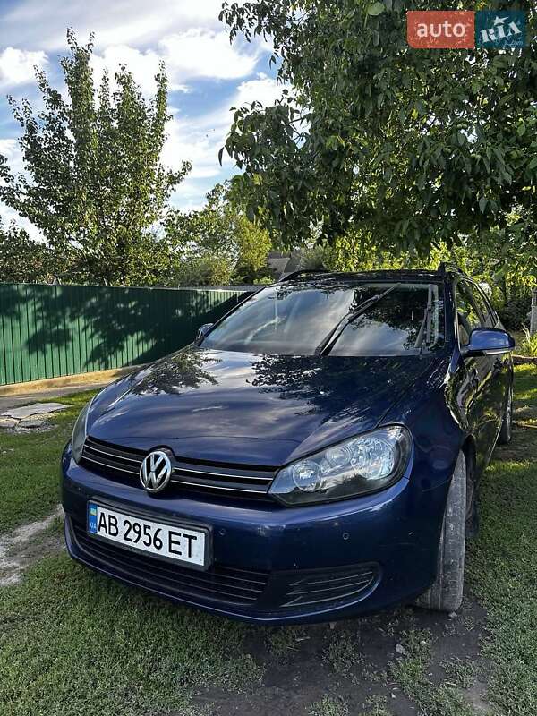 Універсал Volkswagen Golf 2010 в Козятині