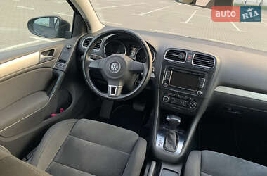 Хетчбек Volkswagen Golf 2009 в Нововолинську