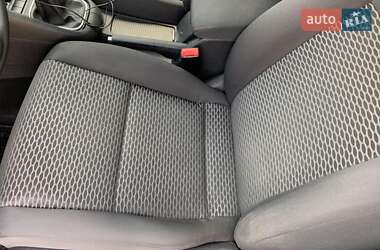 Універсал Volkswagen Golf 2009 в Рівному