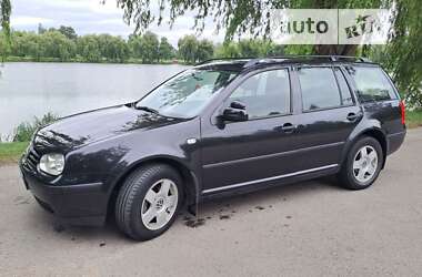 Універсал Volkswagen Golf 2000 в Рівному