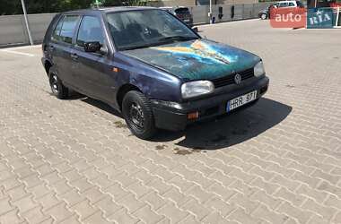 Хэтчбек Volkswagen Golf 1998 в Кривом Роге