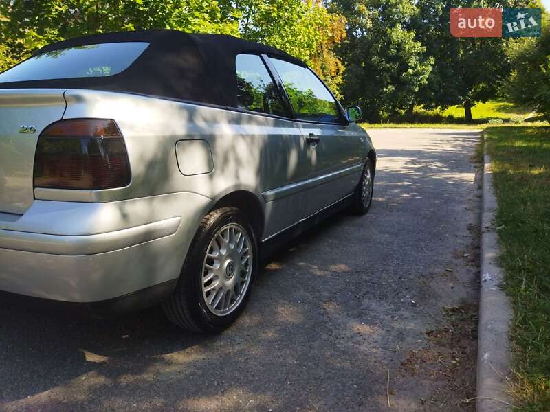 Кабриолет Volkswagen Golf 2001 в Тернополе