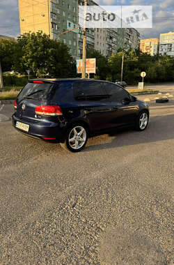 Хэтчбек Volkswagen Golf 2010 в Черновцах